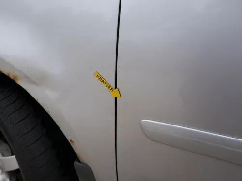 VW Touran 1T 1T3 Tür vorne links Fahrertür silber LA7W -OHNE Anbauteile - ROST (186546)