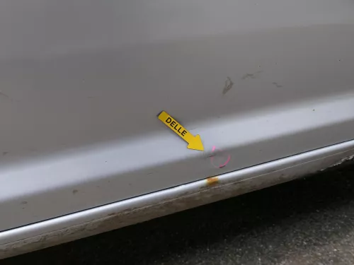 VW Touran 1T 1T3 Tür vorne rechts Beifahrertür silber LA7W - ohne Anbauteile (186549)