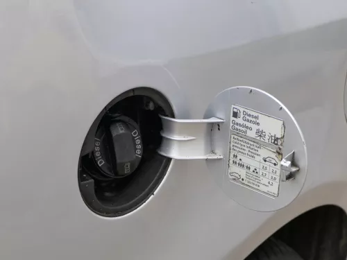 VW Touran 1T Tankdeckel Klappe Tankklappe Deckel Tank silber LA7W (108393)