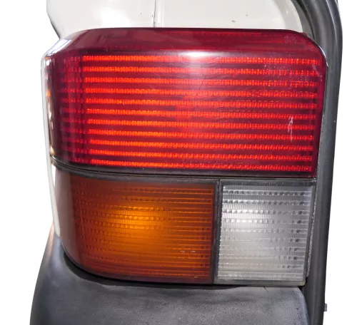 VW T4 Rücklicht hinten links Rückleuchte Heckleuchte Lampenträger