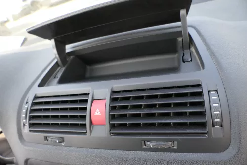 Skoda Octavia 1Z Mittelkonsole Verkleidung Lüftungsdüse Klappe Abdeckung mitte (125299)