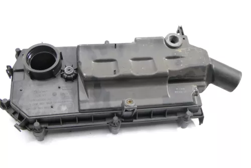 Golf 4 Bora Luftfilterkasten Luftfilter Motorabdeckung 1,6 16V AZD AUS BCB 77kw (127179)