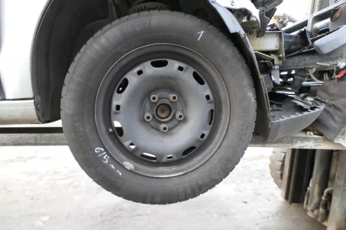 4x VW Polo 9N Felgen Reifen 165/70 R14 81T Sommerreifen 5jx14H2 ET35 ca. 5-7mm