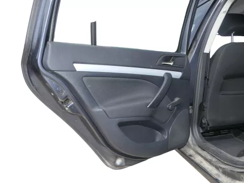 1x Octavia 1Z Kombi Türverkleidung Verkleidung Tür hinten links schwarz onyx (186600)