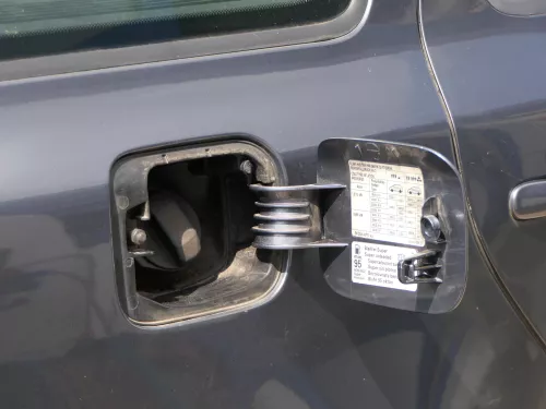 Skoda Octavia 1Z Tankdeckel Deckel Tank Tankverschluß LF8J grau