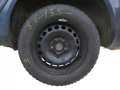 4x VW Golf 6 Plus 5M 195/65 R15 91T Sommerreifen Felgen Reifen ca.5-6mm (186617)