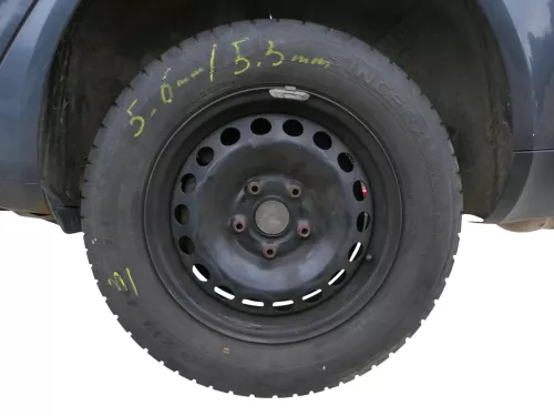 4x VW Golf 6 Plus 5M 195/65 R15 91T Sommerreifen Felgen Reifen ca.5-6mm (186617)