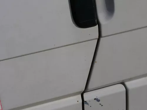 T4 Tür vorne links Fahrertür Caravelle Multiavan -ohne Anbauteile -  weiß R902 (186816)
