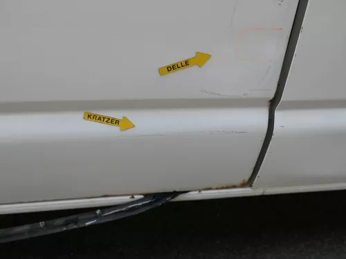 VW T5 Facelift T6 Tür rechts Schiebetür mit Scheibe weiß R902 Fenster - Delle (186916)