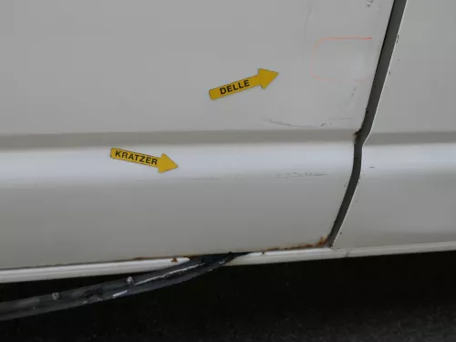 VW T5 Facelift T6 Tür rechts Schiebetür mit Scheibe weiß R902 Fenster - Delle (186916)