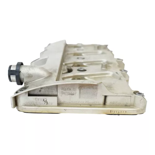 Audi A6 4F BVJ 4,2 8 Zylinder Motor nur Deckel für Zylinderkopf Kopf rechts ## (187151)