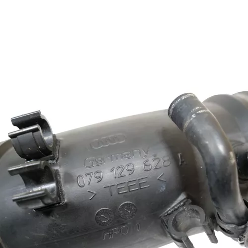 Audi A6 4F Ladeluftschlauch Schlauch Rohr 079129628A 4,2 FSI BVJ Ansaugschlauch (187172)