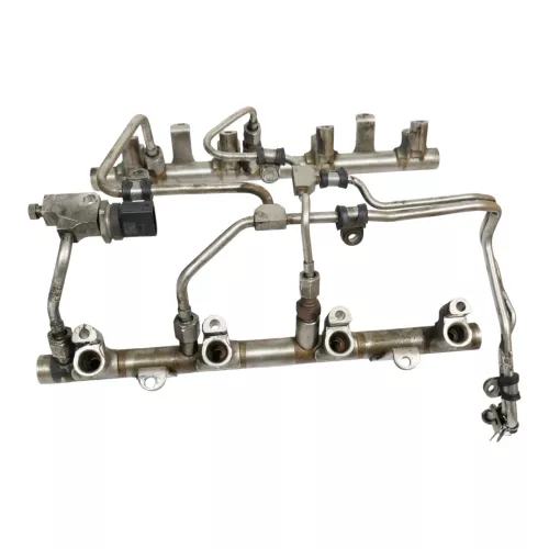 Audi A6 4F Kraftstoffverteiler + Leitungen Rohre 4,2 FSI BVJ (187176)