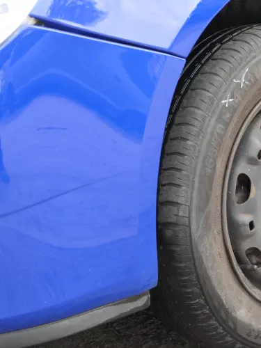 Skoda Fabia Roomster 5J Stoßstange vorne Frontstoßstange blau LF5K mit Grill