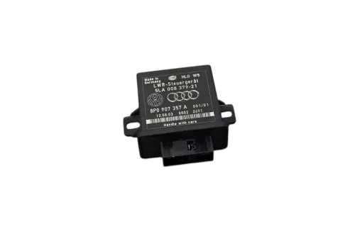 VW Scirocco 3 automatische Leuchtweitenregulierung LWR Steuergerät 8P0907357J (187485)