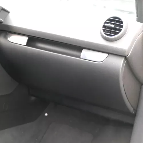 Audi A3 8P Handschuhfach schwarz Handschuhfachdeckel Deckel Klappe Sportback (187538)