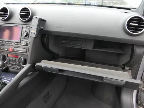 Audi A3 8P Handschuhfach schwarz Handschuhfachdeckel Deckel Klappe Sportback (187538)