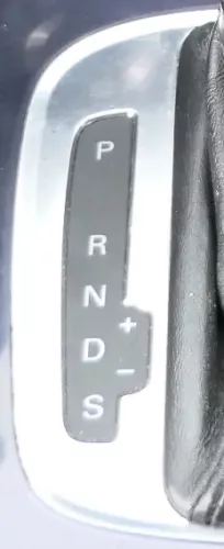 Audi A3 8P Abdeckung Schaltkulisse Automatikgetriebe Automatik Anzeige R N S D P (187543)