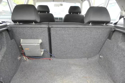 Golf 4 Limousine Sitz Rückbank Rücksitzbank Sitzfläche Sitze Kopfstützen schwarz (187590)