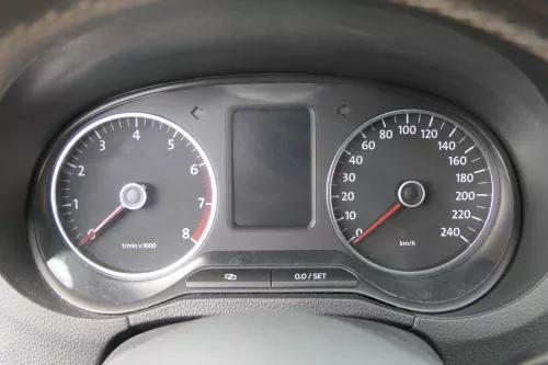 VW Polo 6R Tacho Tachometer Kombiinstrument XXX.000km 6R0920860G Benziner