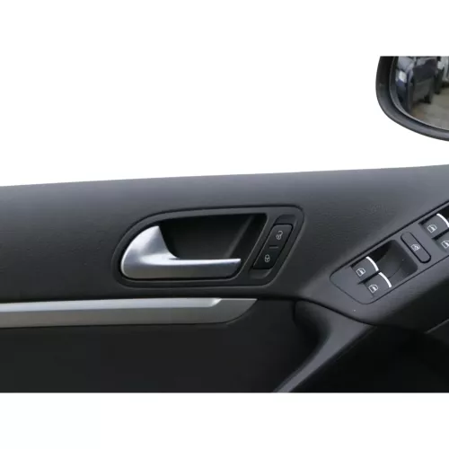 VW Tiguan 5N 1x Türverkleidung Verkleidung Tür vorne links schwarz (200571)