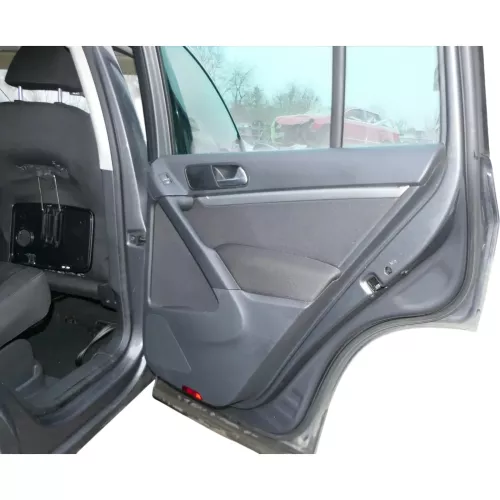 VW Tiguan 5N 1x Türverkleidung Verkleidung Tür hinten rechts schwarz (200574)