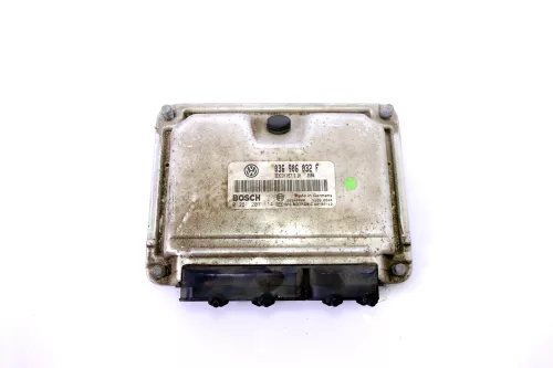 VW Golf 4 Steuergerät Motor1,4l 16V 55kw 75PS APE Motor 036906032F 036998032F