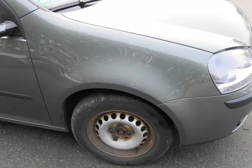 VW Golf 5 V 1K Kotflügel vorne rechts grau LA6Q