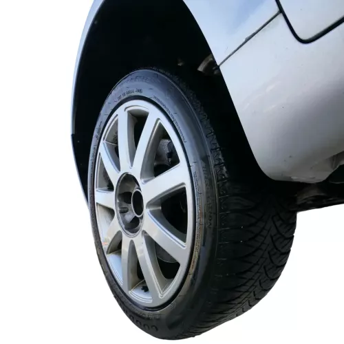 4x VW Golf 5 9N 6Y Reifen 235/45 R17 94V Allwetterreifen 2x ca5-7mm 2x 3,5-5mm (200541)