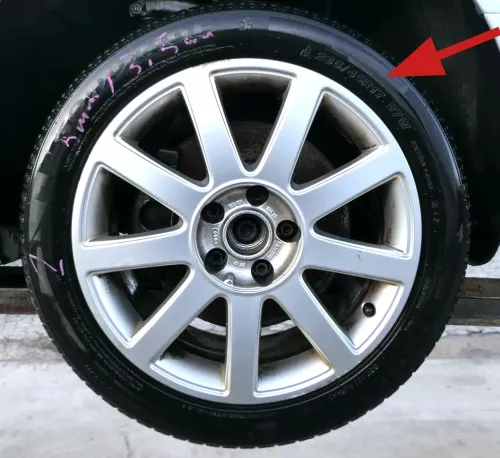 4x VW Golf 5 9N 6Y Reifen 235/45 R17 94V Allwetterreifen 2x ca5-7mm 2x 3,5-5mm