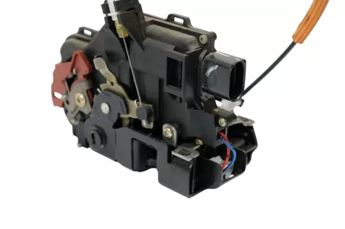 Audi A4 8E Stellmotor Tür Türschloß mit ZV hinten links 8E0839015C (200551)