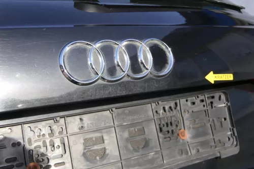 Audi A4 B8 8K Kombi Avant hinten Heckklappe mit Scheibe Deckel schwarz LZ9Y (200730)