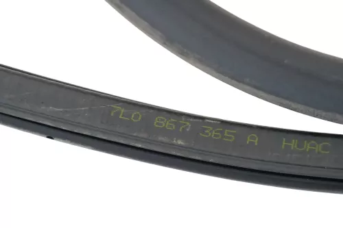 1x VW Touareg 7L Türdichtung Dichtung Tür vorne links rechts 7L0867365B (200870)