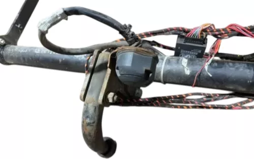 VW Passat 3C B7 Anhängerkupplung Anhängekupplung starr starre -zum nachrüsten (200940)