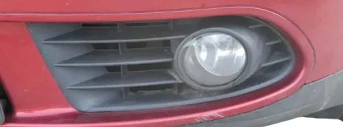 VW Golf Plus 5M 1x Nebelscheinwerfer rechts + 1x Blende Gitter rechts