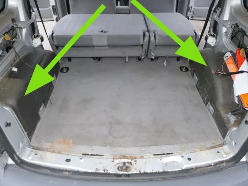 Caddy 2K Dämmung hinten Kofferraum für Radhaus rechts + links