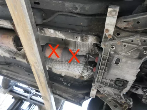 VW Caddy 2K Auspuff Endschalldämpfer Mittelschalldämpfer Endtopf BSX (201066)