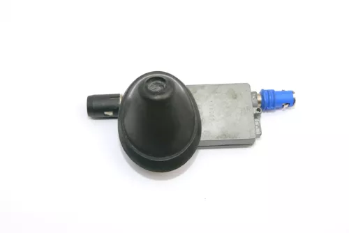 Audi A3 8L A4 B5 Antenne Antennenstab Antennensockel Sockel 8L0035501A