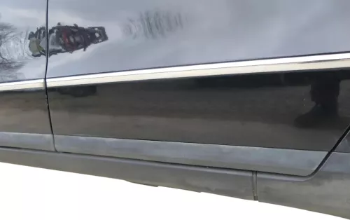 VW Passat 3C Kombi Variant Tür hinten links schwarz LC9X -OHNE Anbauteile (201093)