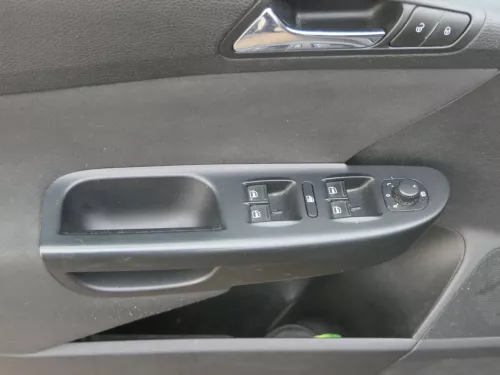 VW Passat 3C Variant 1x Türverkleidung Verkleidung Tür vorne links schwarz (201101)