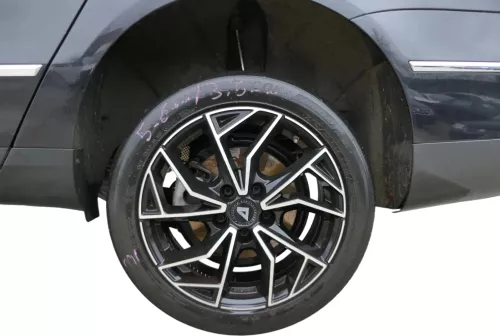 4x VW Passat 3C Golf Reifen Sommerreifen 205/55 R17 93W Alufelgen Felgen 3,5-6mm (201141)