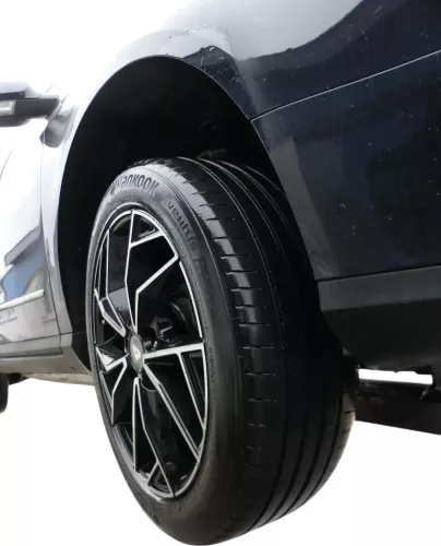 4x VW Passat 3C Golf Reifen Sommerreifen 205/55 R17 93W Alufelgen Felgen 3,5-6mm (201141)