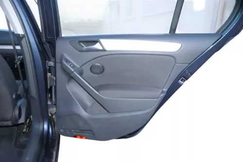 1x VW Golf 6 5K Türverkleidung Verkleidung Tür hinten rechts 4/5-Türer schwarz (201170)