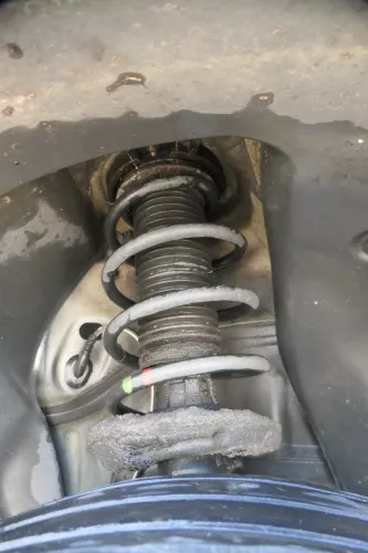 VW Tiguan Passat 3C Federbein Feder Stoßdämpfer vorne links/rechts 5N0413031K