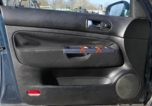 1x Golf 4 Bora Türverkleidung Verkleidung Tür vorne links 4/5-Türer schwarz