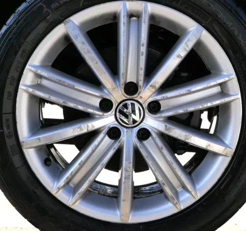 1x VW Passat 3C B7 Alufelge Felge 5N0601025D 7Jx18H2 ET 43 New York 1