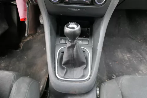 VW Golf 6 Schaltknauf Schaltsack Schaltung Schaltknüppel original 6-Gang Leder (201398)
