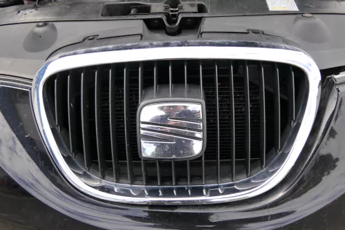Seat Altea 5P Toldeo 1P Grill Kühlergrill Zeichen 5P0853654
