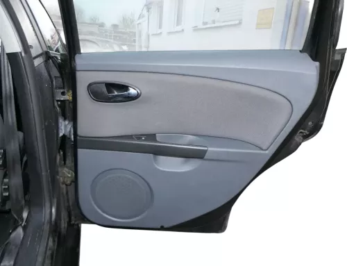 1x Leon 1P Türverkleidung Verkleidung Tür hinten rechts Griff grau uranograu (201441)