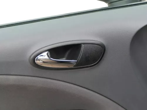 1x Leon 1P Türverkleidung Verkleidung Tür vorne links Griff grau uranusgrau (201442)